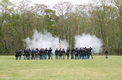 Spring brought warmer weather and the Civil War came to Allaire!